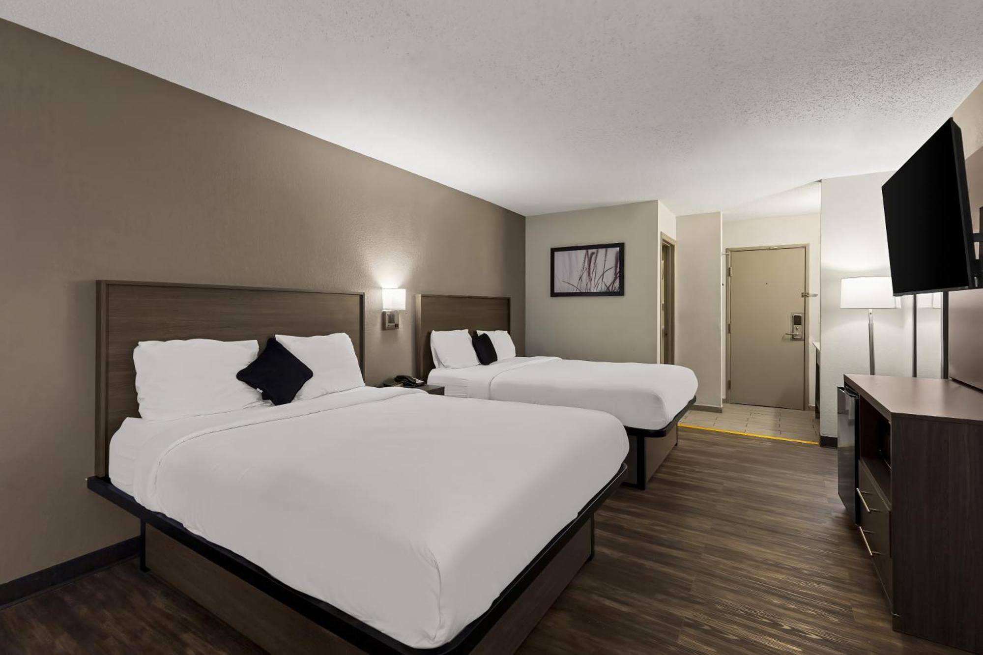 Red Lion Inn & Suites Caseyville Bagian luar foto