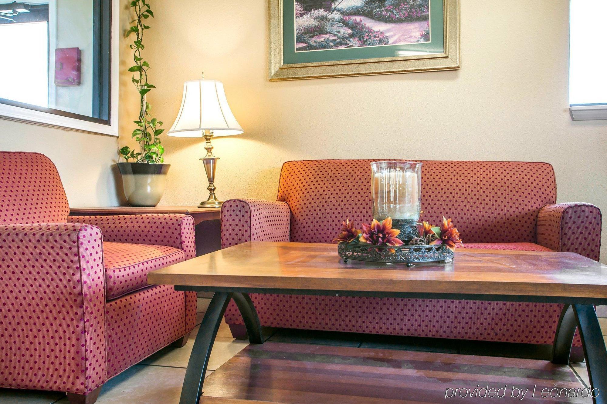 Red Lion Inn & Suites Caseyville Bagian luar foto